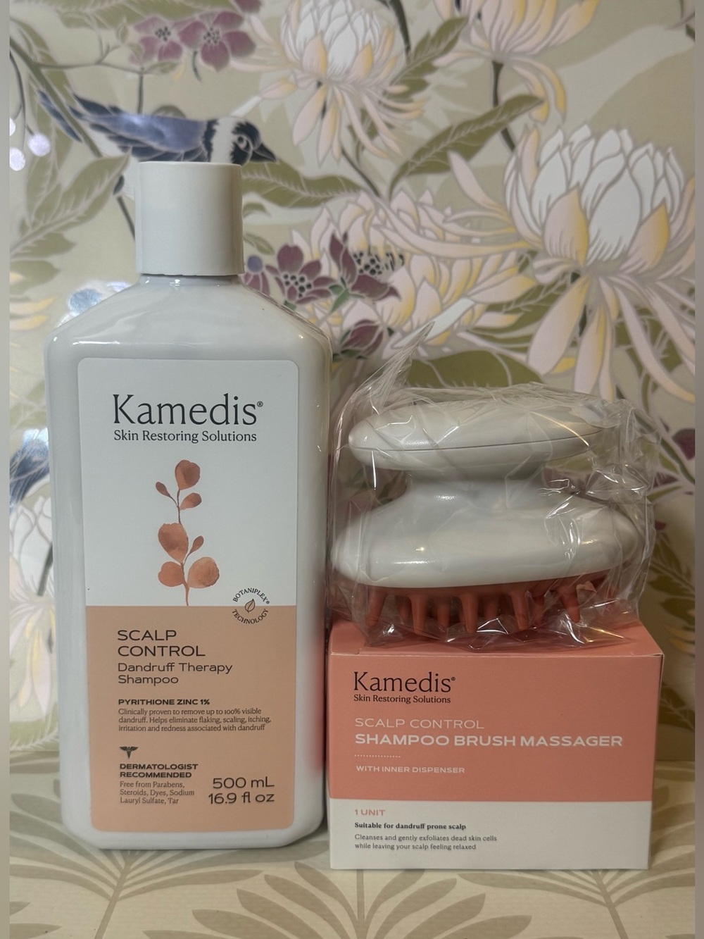 Kamedis Scalp Scrubber & Scalp Control Dandruff Therapy Shampoo - 500ml